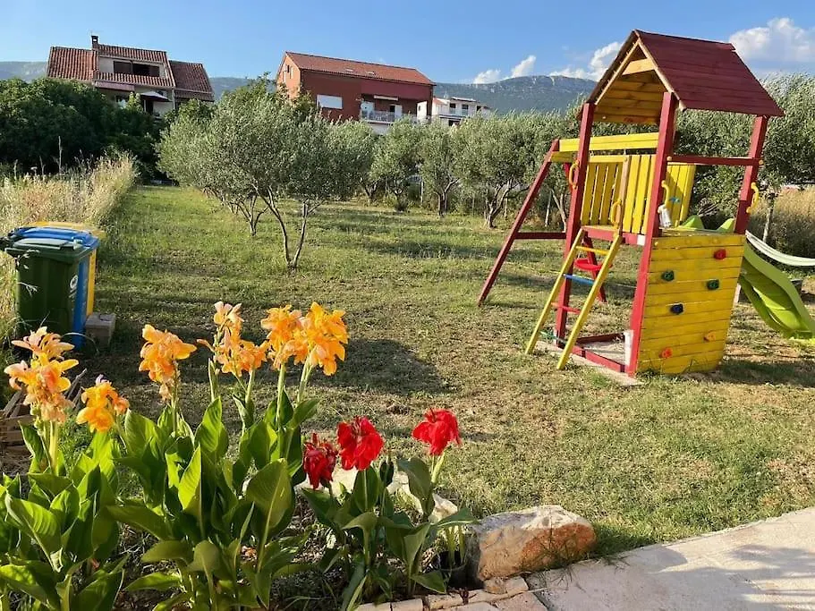 Willa Kuca Za Odmor Lara Kaštela