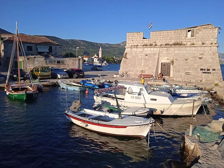 Willa Kuca Za Odmor Lara Kaštela Chorwacja
