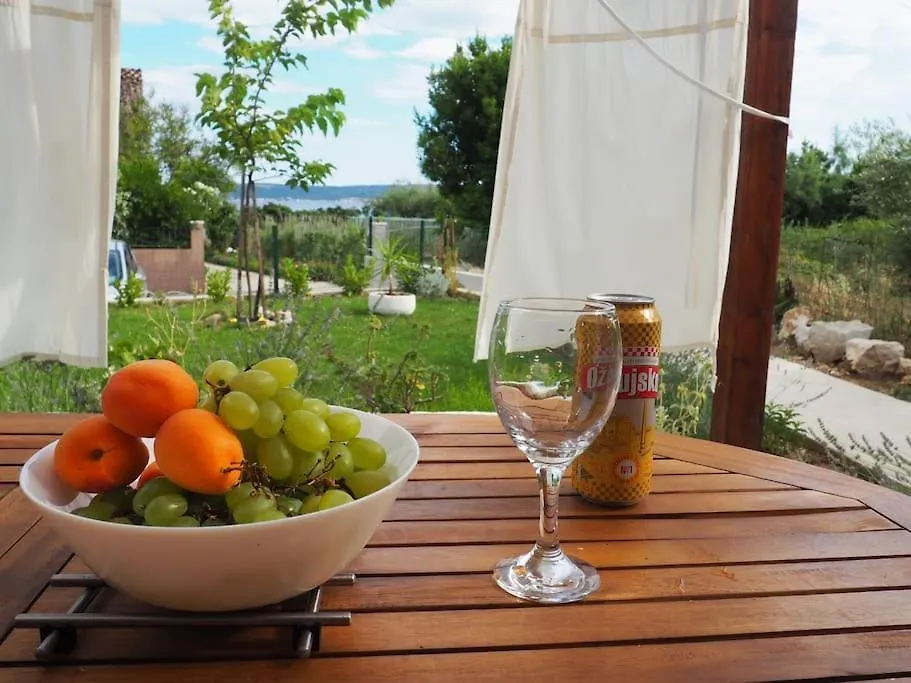 Kuca Za Odmor Lara Villa Kastela